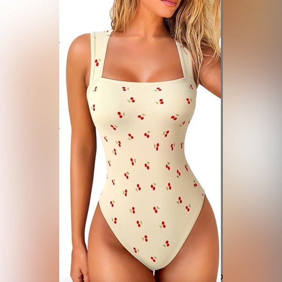 OQQ cherry cream/light beige figue flattering bodysuit XL super stretchy - Picture 1 of 4